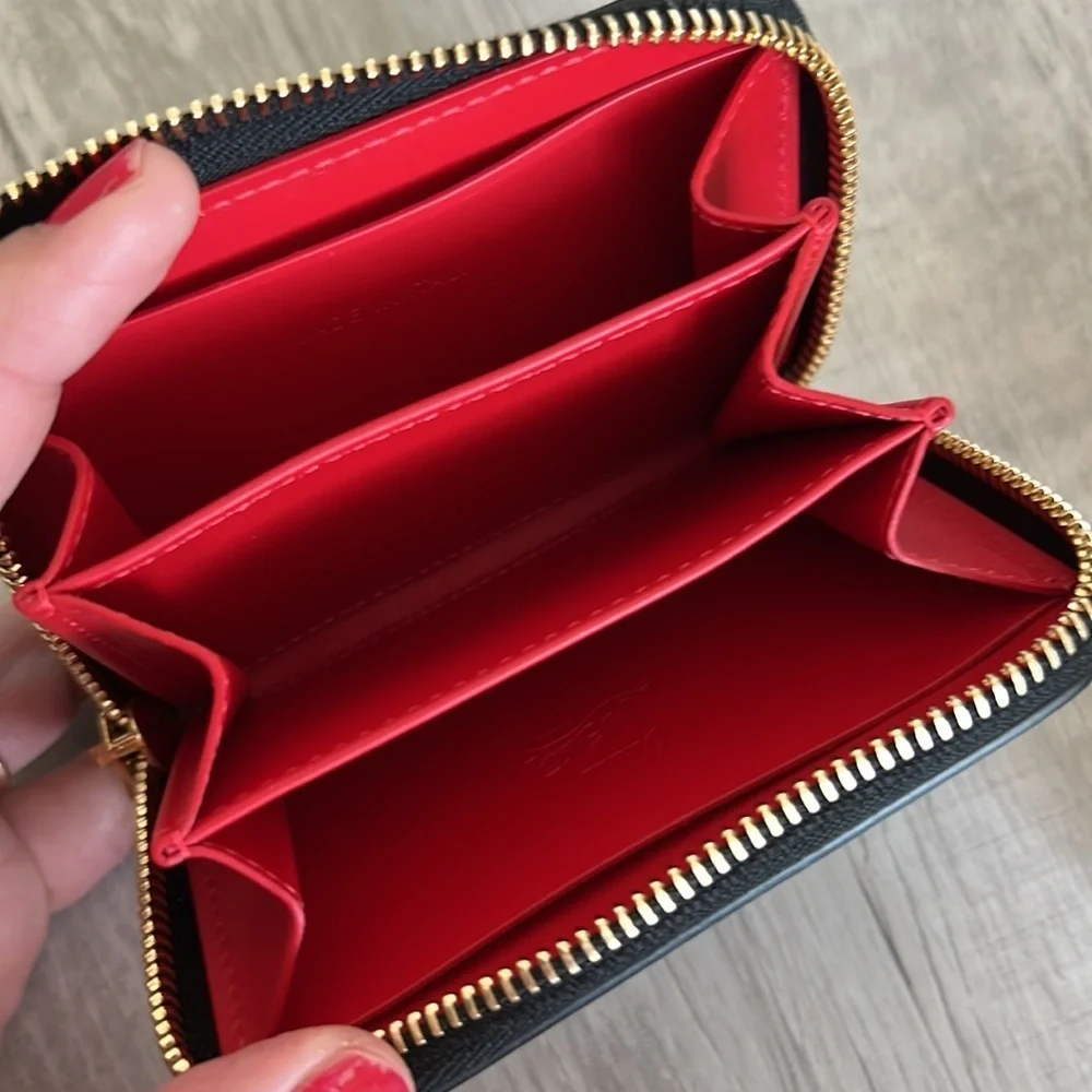๐ CHRISTIAN LOUBOUTIN - Like new in box Pannetone zippy wallet - Picture 6 of 8